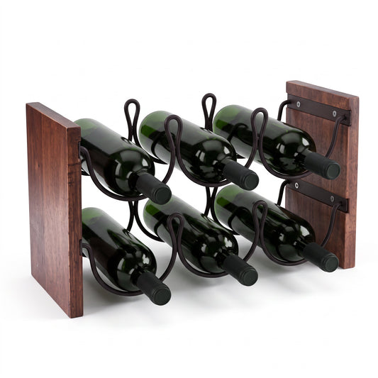 Casier range bouteille en bois et fil noir avec bouteilles sur fond blanc