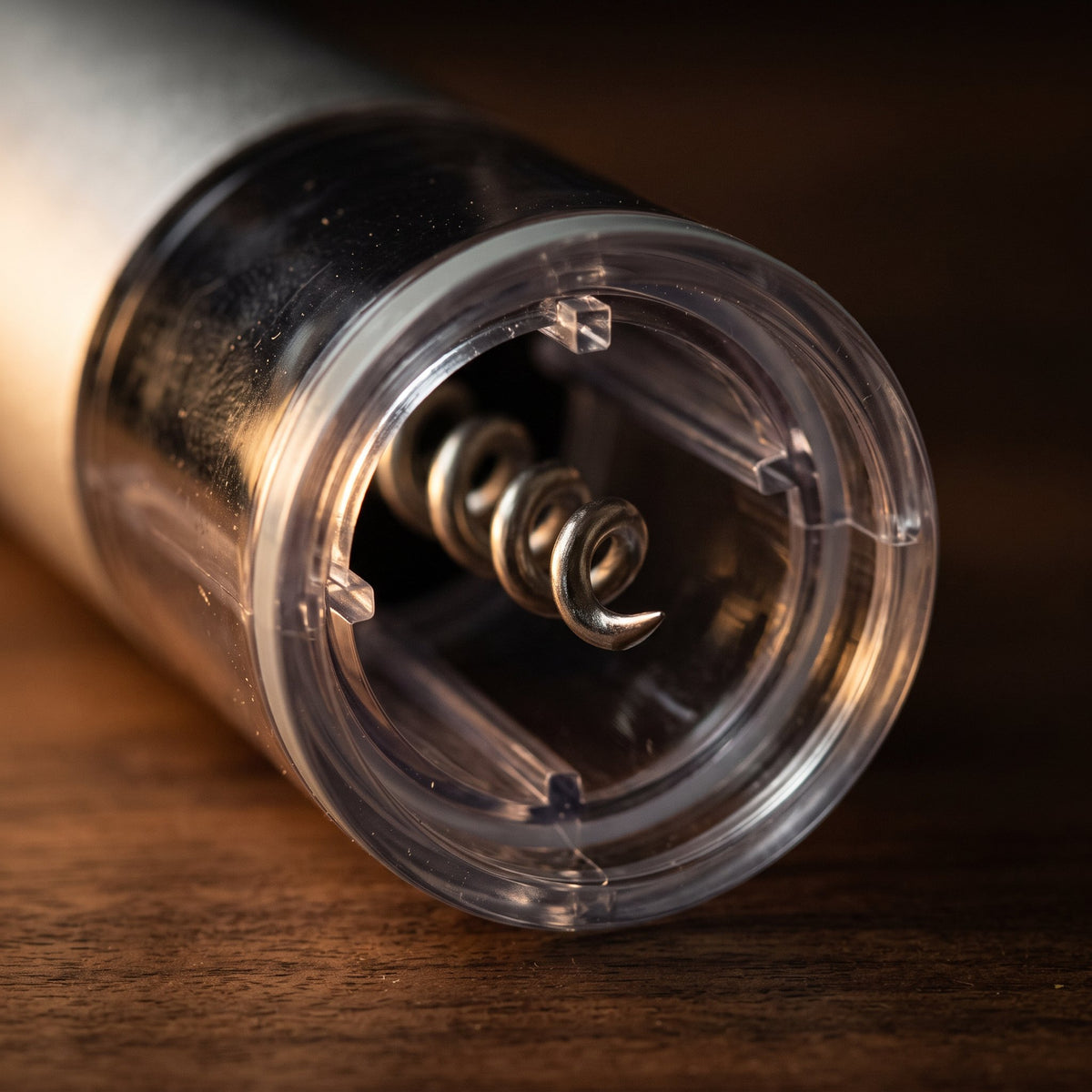 Détail de la vrille en acier inoxydable du tire-bouchon électrique Le Signature