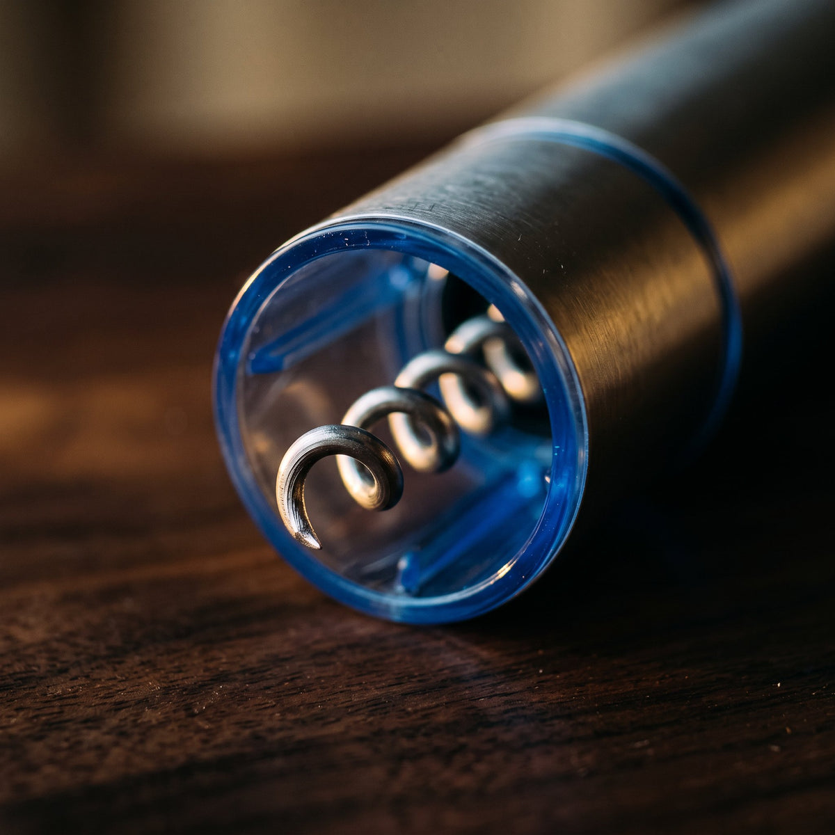 Détail de la vrille en acier inoxydable du tire-bouchon électrique Facile